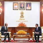 លោក ភីតធឺ អាល់មែន សមាជិកក្រុមប្រឹក្សាភិបាលគណបក្សជម្រើសថ្មី (AFD) របស់អាល្លឺម៉ង់ បានបង្ហាញការស្ញប់ស្ញែងចំពោះភាពស្រស់ស្អាតរបស់កម្ពុជា នៅពេលលោកបានអញ្ជើញមកដល់ប្រទេសកម្ពុជា និងបានឃើញទិដ្ឋភាពទាំងឡាយផ្ទាល់ភ្នែក។