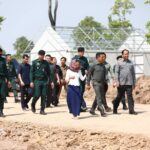 ឯកឧត្តម អភិសន្តិបណ្ឌិត ស សុខា អនុប្រធានសមាគមអតីតយុទ្ធជន និងនិវត្តជនកម្ពុជា រួមជាមួយភរិយា ព្រមទាំងប្រតិភូក្រសួងមហាផ្ទៃ ចុះពិនិត្យការរៀបចំហេដ្ឋារចនាសម្ព័ន្ធរបស់អតីតយុទ្ធជន នៃសមាគមអតីតយុទ្ធជន និងនិវត្តជនកម្ពុជា នៅខេត្តព្រះវិហារ